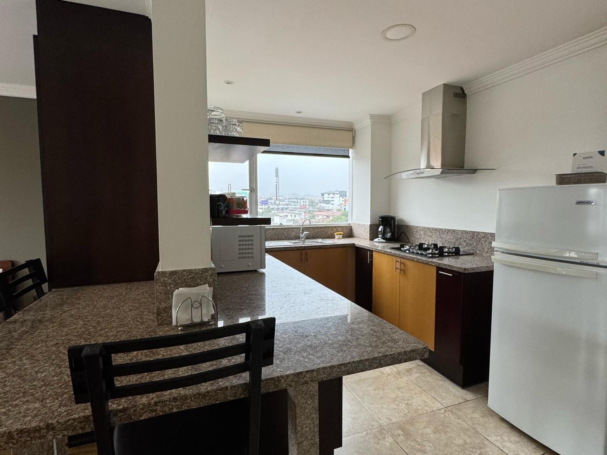 Gaviota Apartments & Suites Куенка Екстер'єр фото