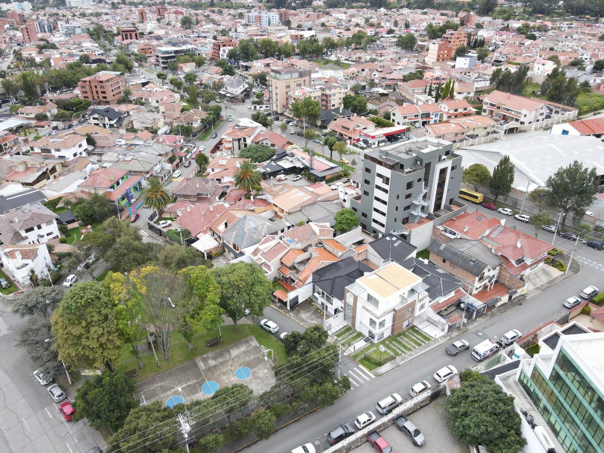 Gaviota Apartments & Suites Куенка Екстер'єр фото